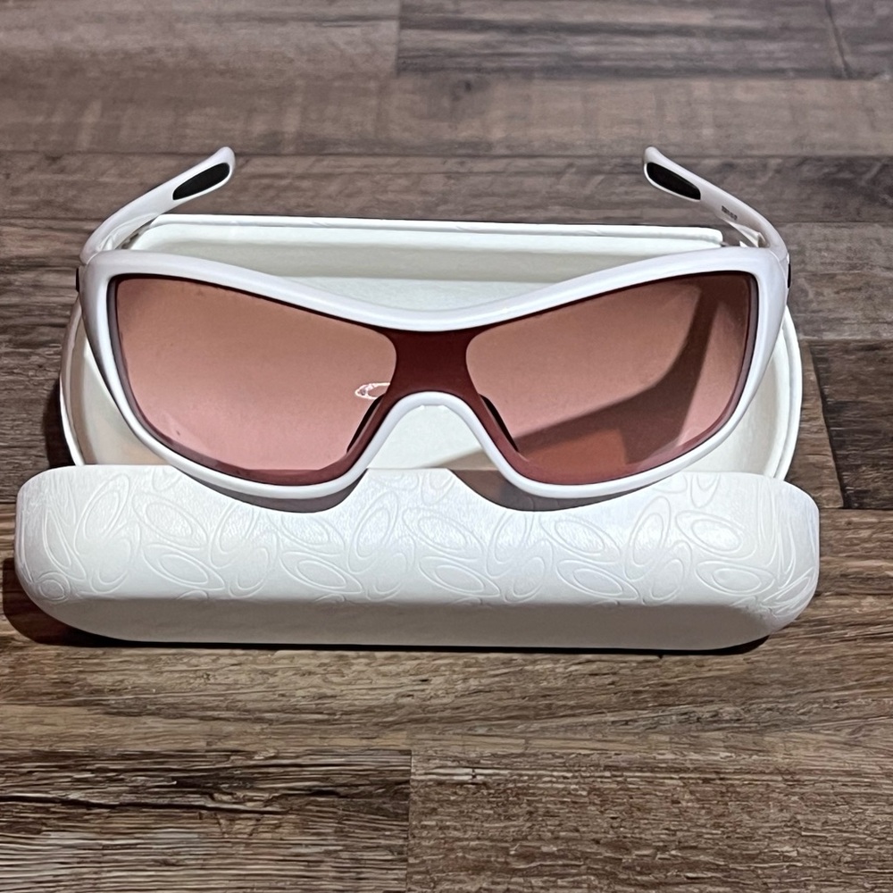 Oakley Ideal Women’s Sunglasses